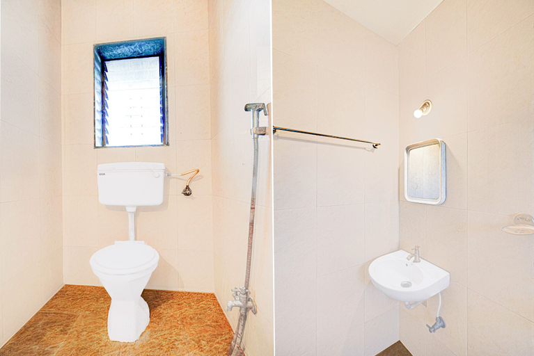 Bathroom, Via Seven Hills Inn, Pune