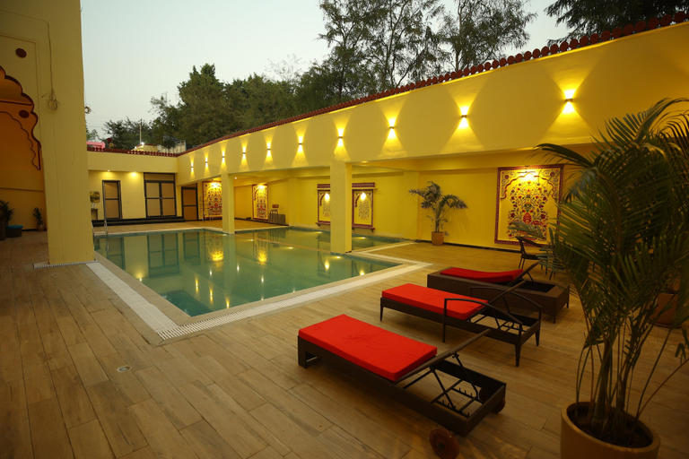 Pool 2, Hotel Ranavilas Palace, Jaipur