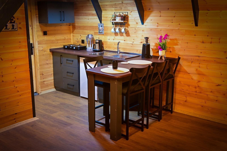 Private kitchen 3, Avay BUNGALOV, Ondokuz Mayıs