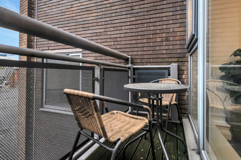 Balcony view, Central Apt Old Market Sqr with Parking, Nottingham