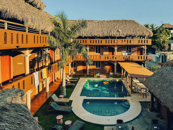 Exterior & Views 2, Viajero Puerto Escondido Hostel, Dist. Pochutla