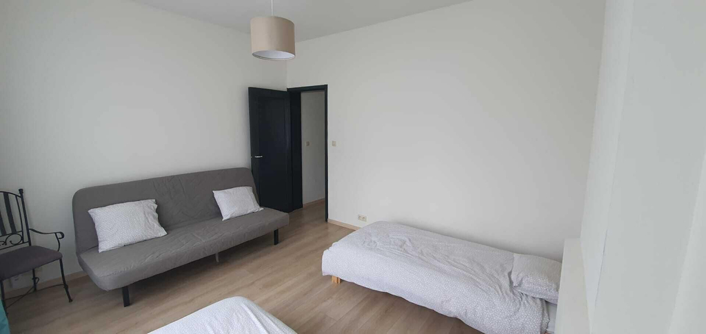 Room 2, Au 169 Maison du coin, Liège