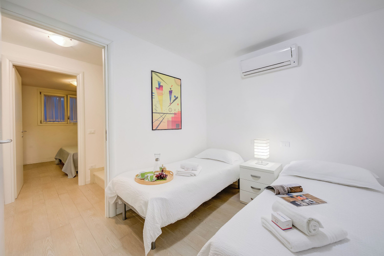 Bedroom 4, Casa Oleandri Shared Pool And Lake View, Brescia
