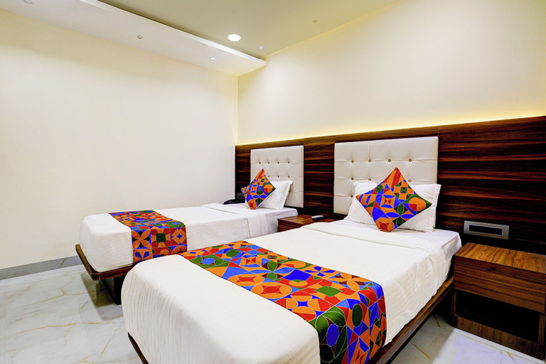 Bedroom 2, Hotel Majestic Crest, Mumbai Suburban