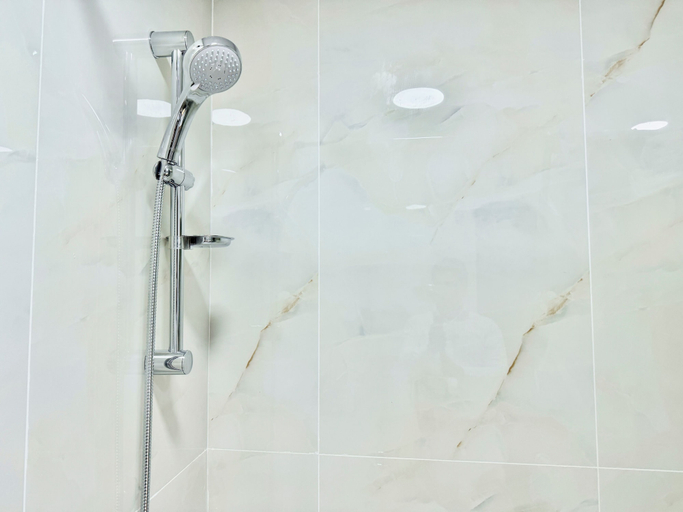 Bathroom 2, Cosmos Living Work-Friendly Metro Access, Dubai