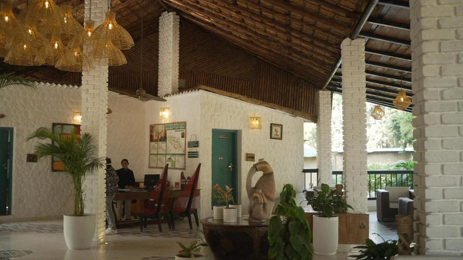 Public Area 4, Acorn Hideaway Resort & Spa, Nainital