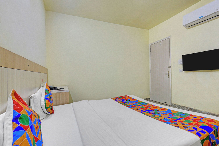 Room 2, Via Crown Inn I, Gurgaon