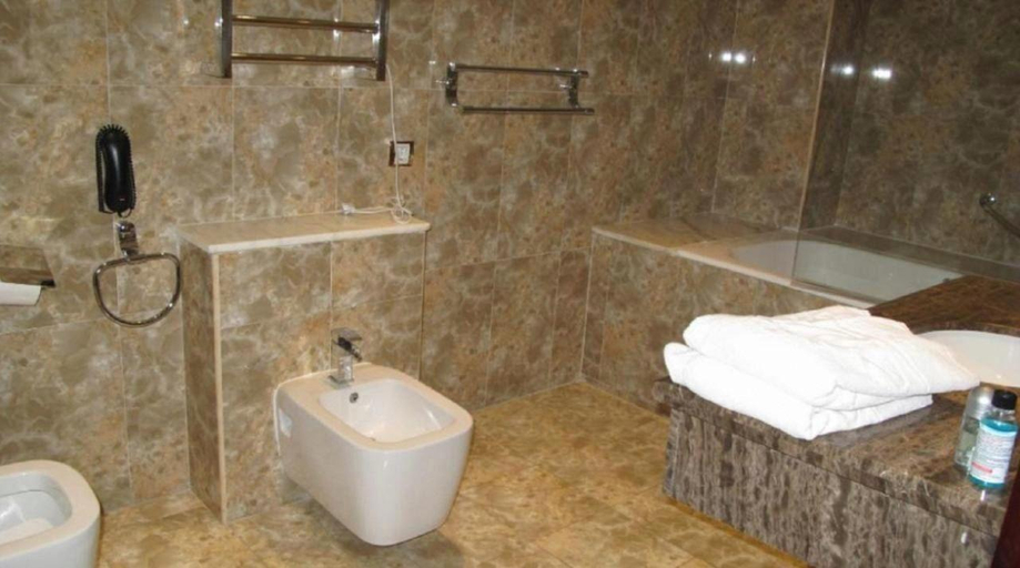Bathroom 4, Oasis Hotel, Kouba