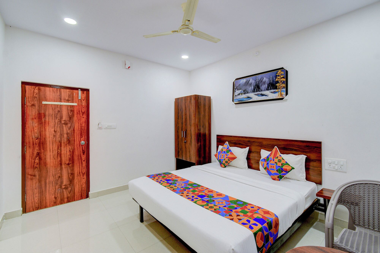 Room 4, Fabhotel Yagna Grand, Ranga Reddy