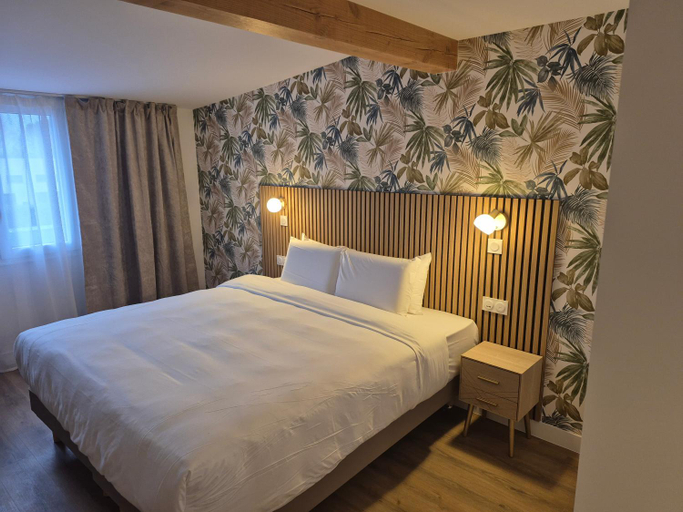 Bedroom 3, KYRIAD Fontenay Tresigny Hotel, Seine-et-Marne