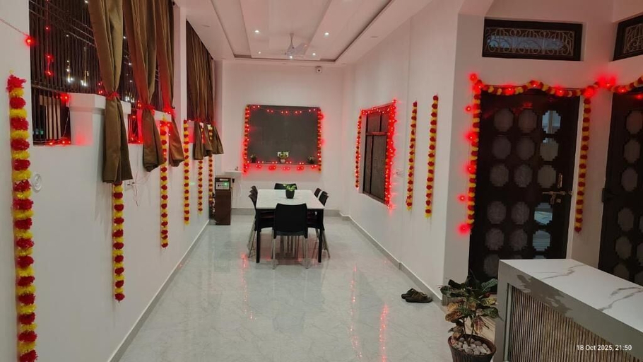 Lobby 4, Aarambh Homestay, Faizabad
