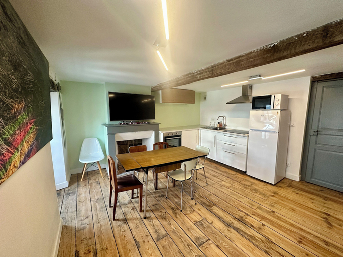 Living area 2, A l'ombre de la Tour, Hautes-Pyrénées