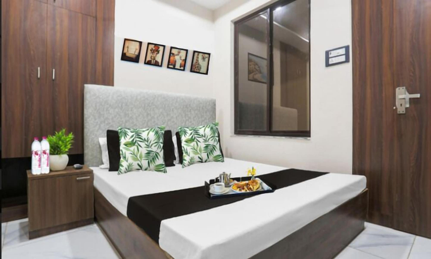 Bedroom 2, Hotel S Grand, Kaushambi