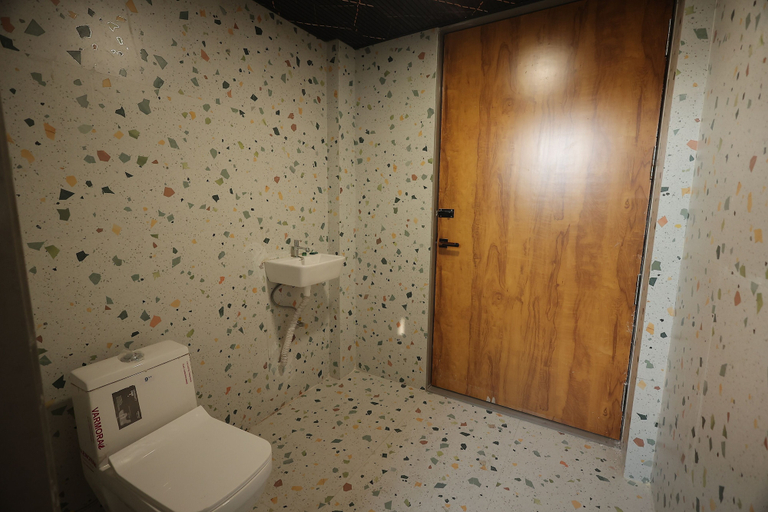 Bathroom 4, Hotel Glow, Indore