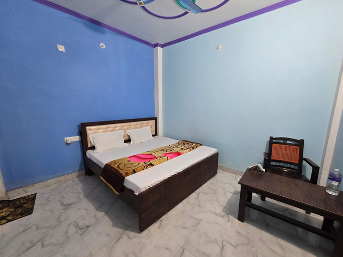 Room 2, Avadh Dham Guest House, Faizabad