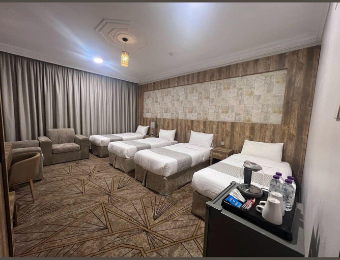 Bedroom 2, فندق الزهراء الراقي ALZAHRA ALRAQI HOTEL, Al Madinah Al Munawwarah