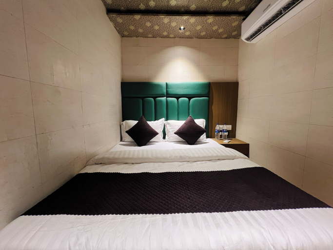 Room 4, Hotel Imperial Suite, Mumbai City