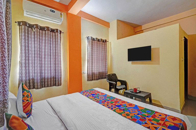 Room 4, Via Comfort Hub, Nagpur
