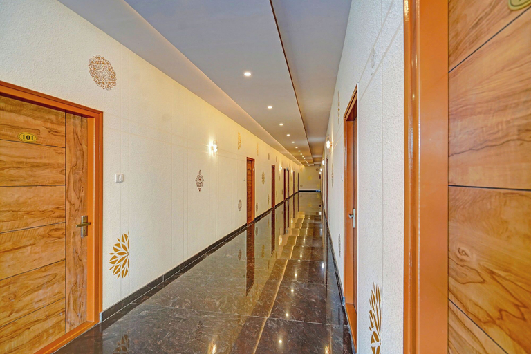 Lobby 3, FabHotel Day and Night Suite- Jalahalli West, Bangalore