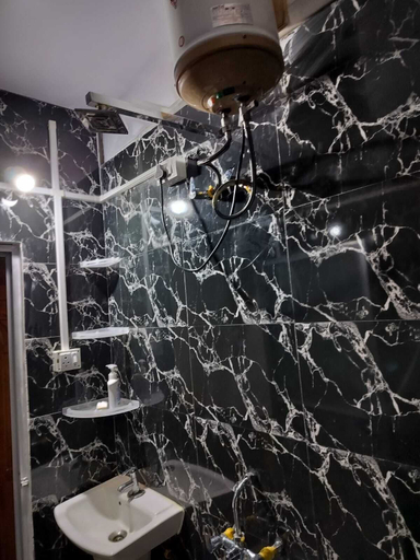 Bathroom 3, benus, Darjiling