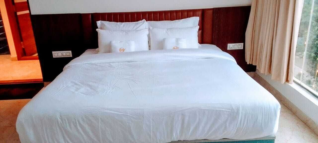 Room 4, Hotel Amulya Royal Inn, Bangalore