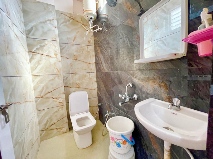 Room 5, Hotel T P Inn near Mahakaleshwar Temple, Ujjain