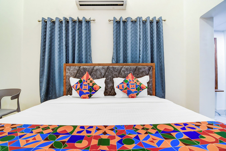 Room 2, Fabhotel Adhiraj Inn, Kolkata