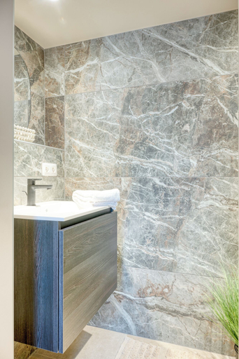 Bathroom 3, ROMY Ghent - Brabantdam, Oost-Vlaanderen