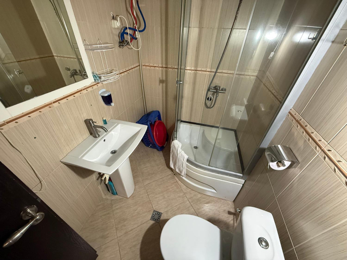 Bathroom 3, Apartment In Batumi MGZAVREBI, Batumi