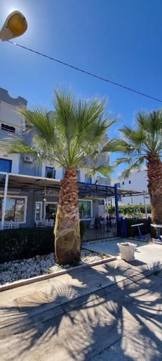 Terrace/patio, 2 Palmat Hotel, Sarandës