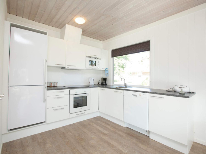 Others 4, 10 Person Holiday Home on a Holiday Park, Varde