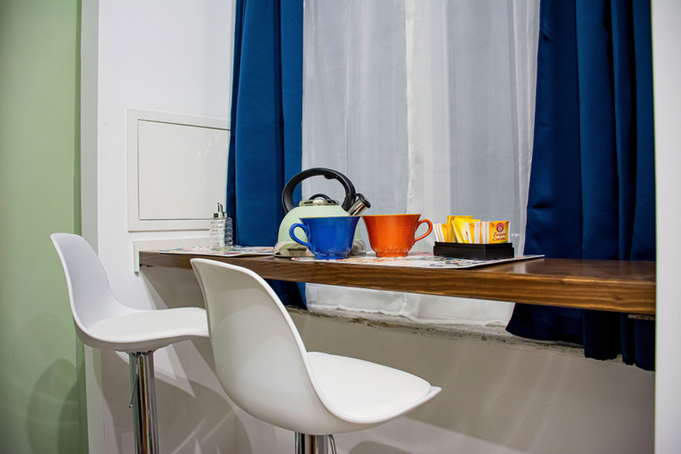 Room 3, Inner Naples, Napoli