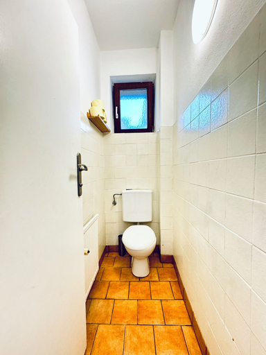 Bathroom 4, Central 8BR Stay with Garden and Terrace, Wien