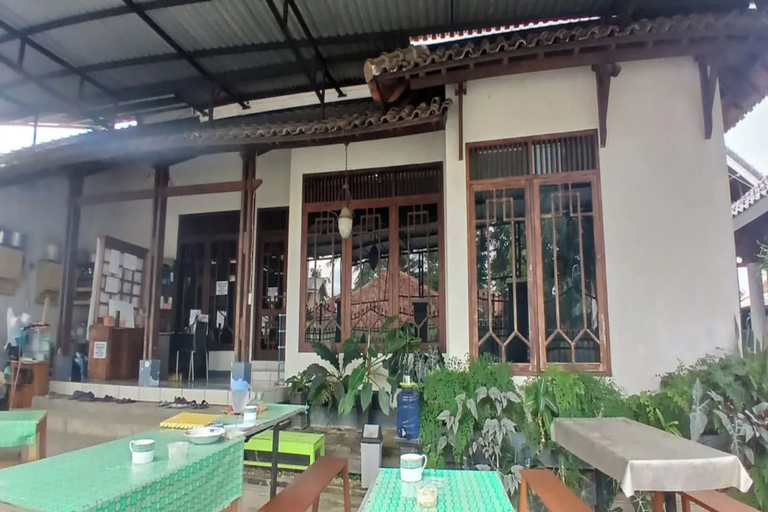 Reception 2, Hotel O near Pantai Losari formerly, Makassar