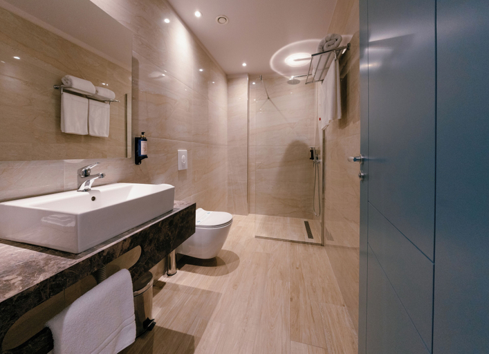 Bathroom 3, Moenia Boutique Hotel, Durrësit
