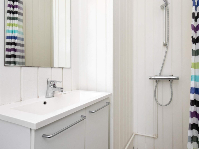 Bathroom 3, Ho Feriecenter, West Jutland South, Denmark, Varde