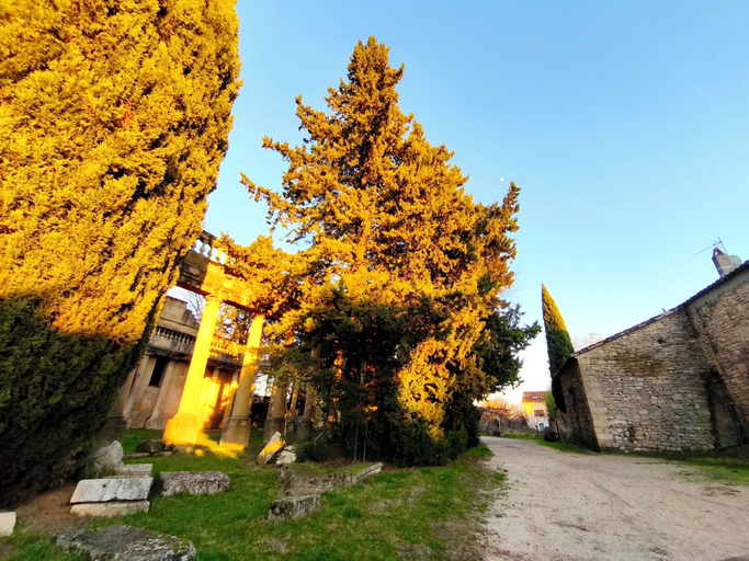 Front of property 3, Mas de Castille Guest House, Gard