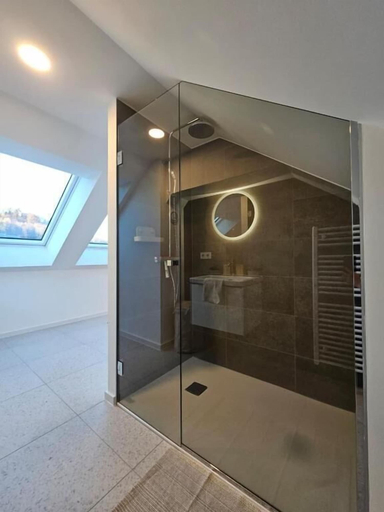 Bathroom 5, New 2BR Flat in Limpertsberg City center, Luxembourg