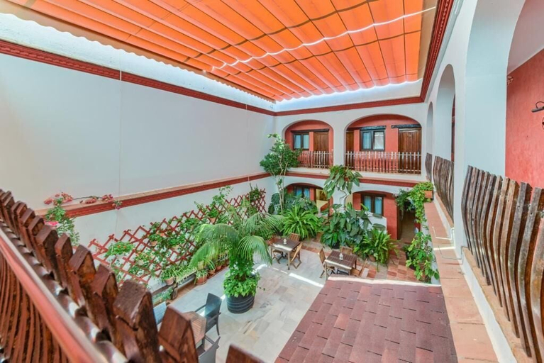 Property grounds, Hotel Pozo Rey by youroom, Cádiz