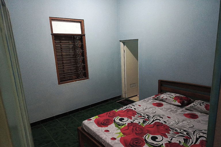 Room 4, Hotel O near Pantai Losari formerly, Makassar