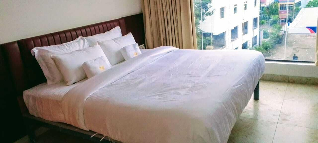 Room 5, Hotel Amulya Royal Inn, Bangalore