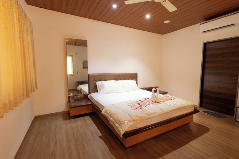 Room 3, Glory of MJ, Family Resort in Nature, Panvel, Raigarh