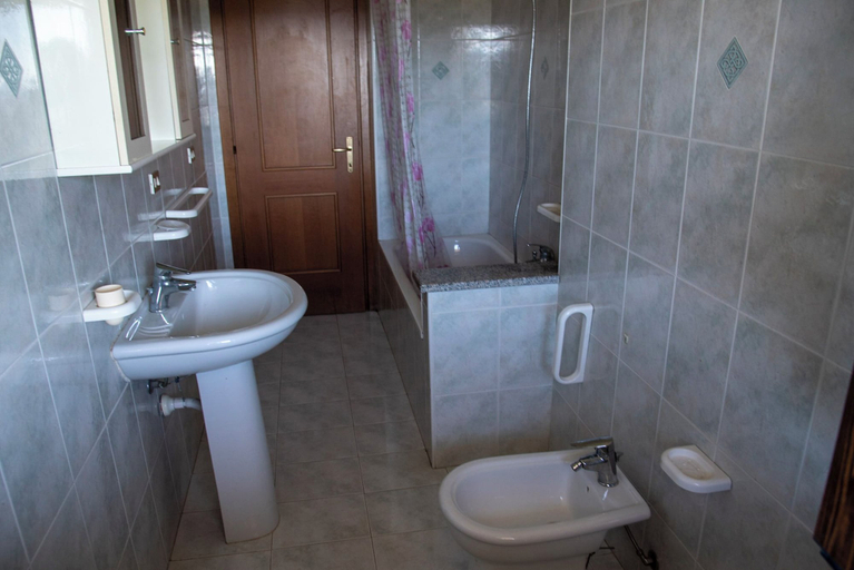 Bathroom 4, Immersi nella natura, Salerno