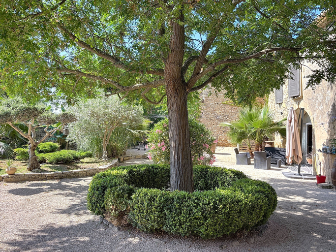 Exterior 4, Mas de Castille Guest House, Gard