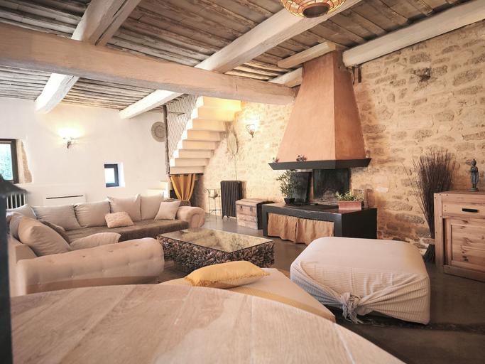 Living area 5, Mas de Castille Guest House, Gard