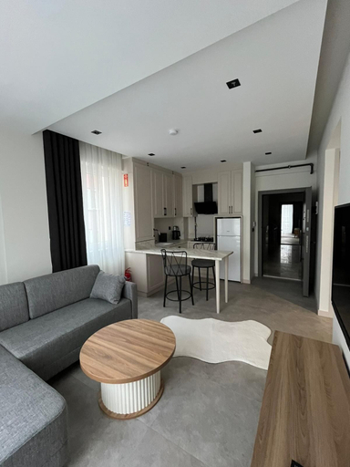 Room 3, Cali suit, Merkez
