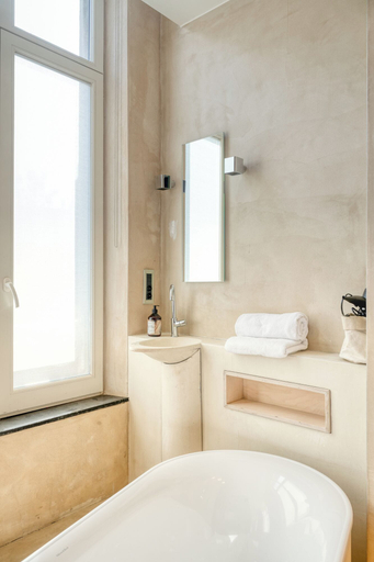 Bathroom 4, ROMY Ghent - Brabantdam, Oost-Vlaanderen