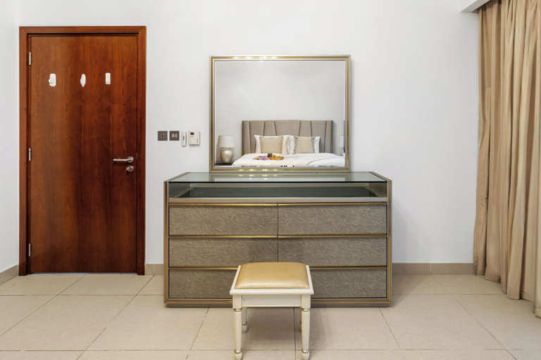 Room 4, 2BR Duplex DIFC Museum of the Future, Dubai