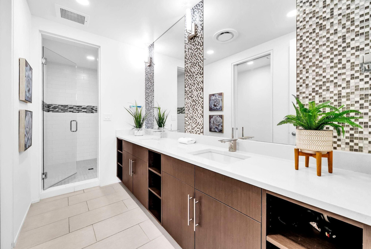 Bathroom 4, The Viridian 202 on 30A, Walton