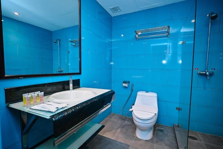 Bathroom 4, Kingston Hotel 10 @ Bukit Jalil, Kuala Lumpur